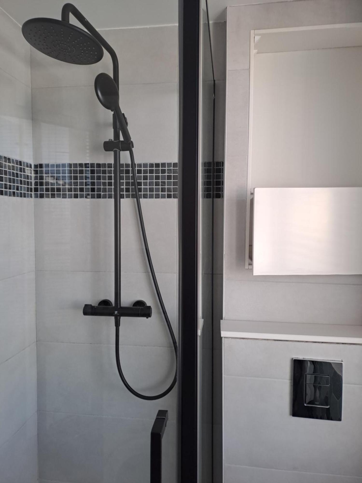 Appartement Tout Confort Lumineux Paris Exterior photo